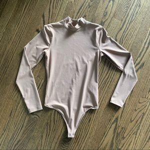 A&F seamless, long sleeve bodysuit (nude) - size S